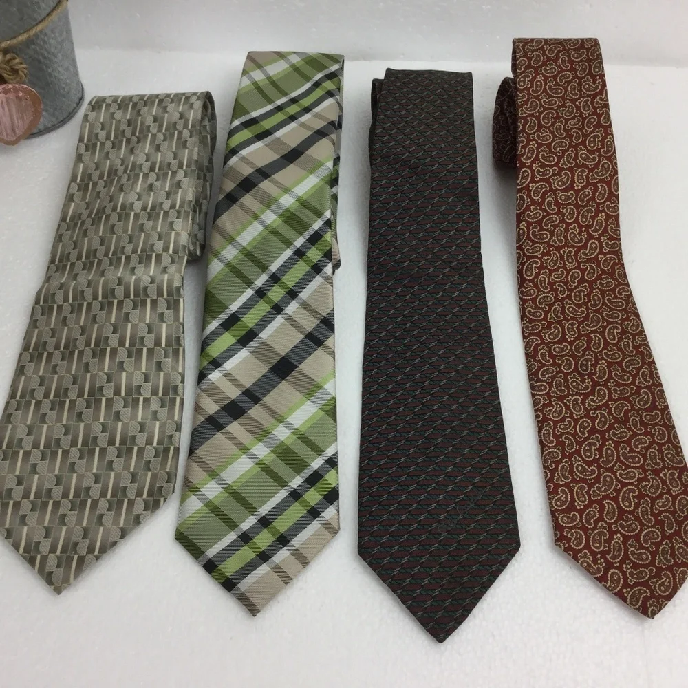 Set 4 Men's Neck Ties Pierre Cardin